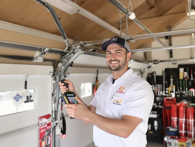 Lake Elsinore Garage Door Repair local technician providing expert garage door repair in Lake Elsinore neighborhood